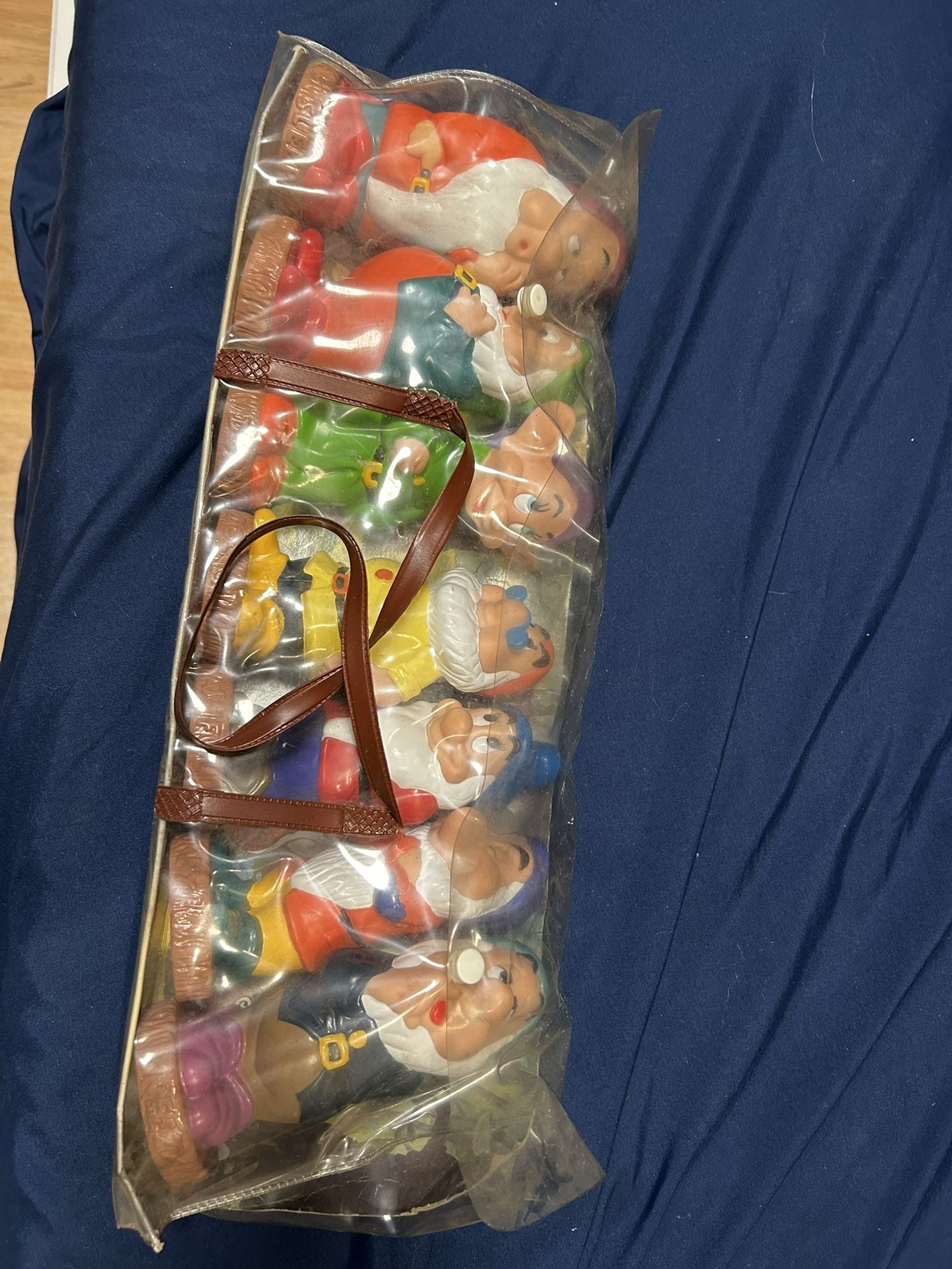 Disney Snow White Dwarfs