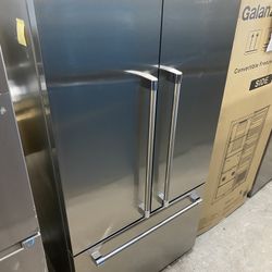 New Electrolux Counter Depth French Door Fridge 
