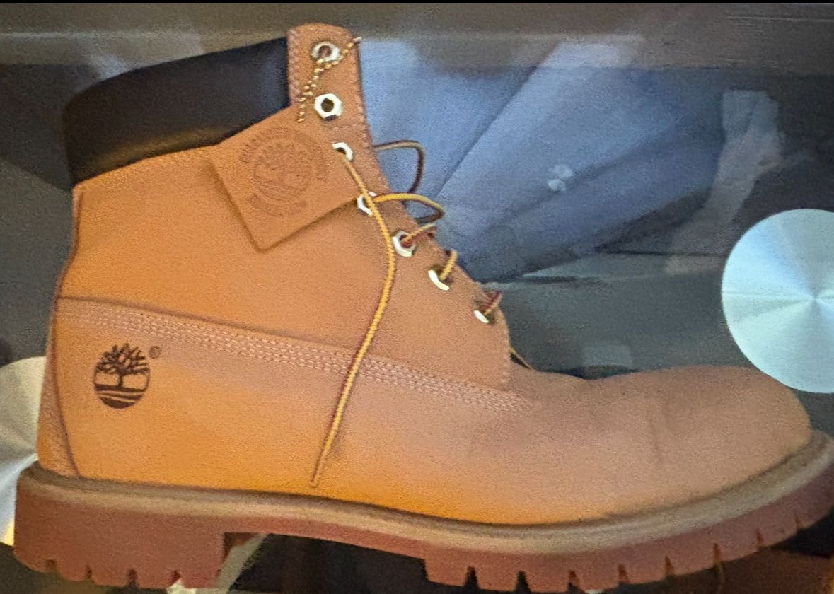 Timberlands 13 M. $75