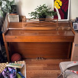 Baldwin Piano 