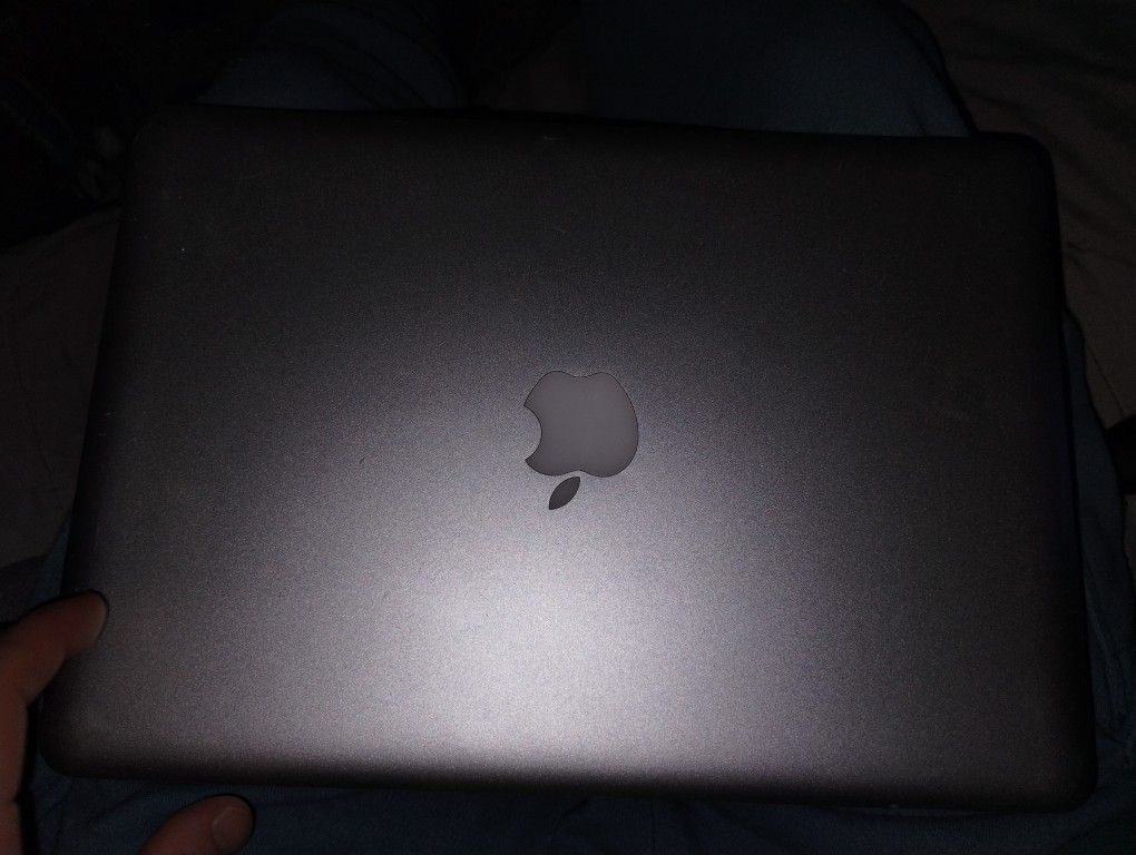 Apple MacBook Pro