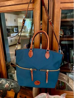 Dooney & Bourke Bags 2 PC LIKE NEW