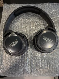 Cadillac Escalade Headphones 21-26