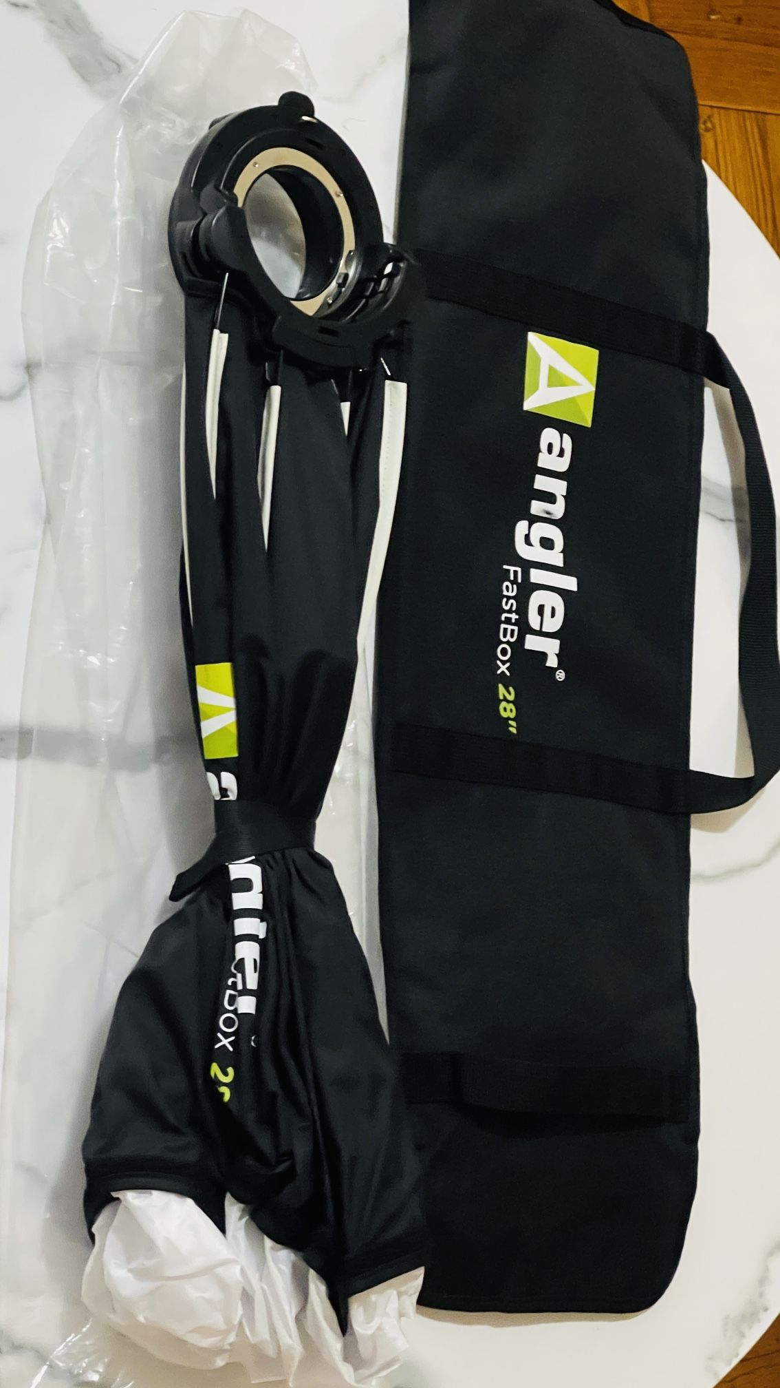 Angler FastBox 28" Softbox - Like New!( Moving Out)