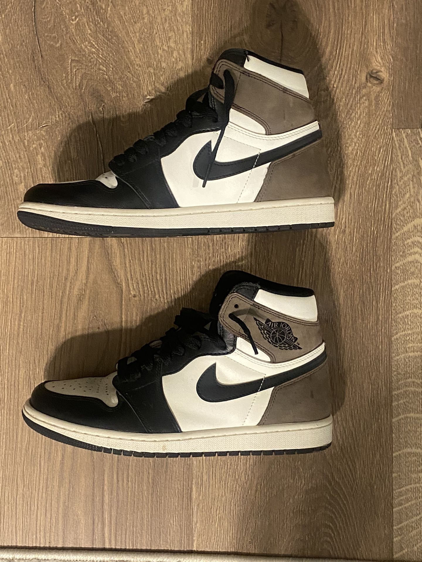 Air Jordan 1 Dark Mocha