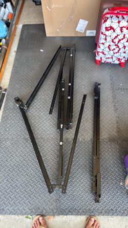 Metal bed frame- King/Queen/Full