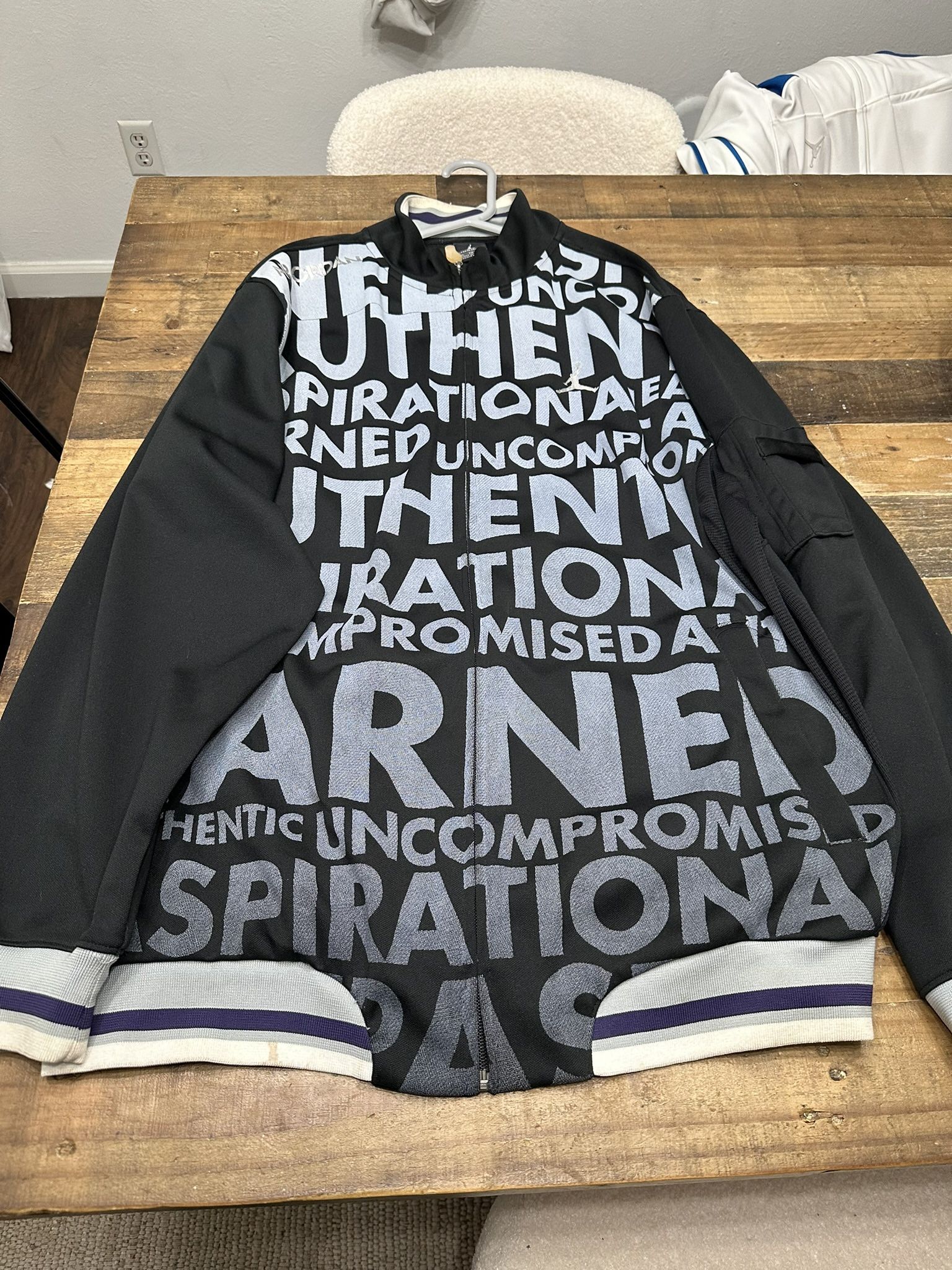 Jordan Retro Track Jackets IV/V