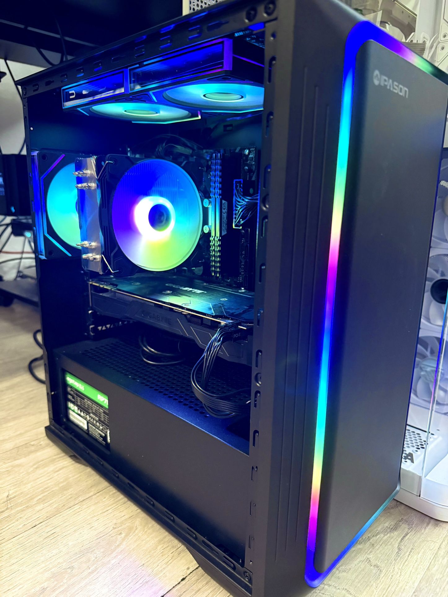 Gaming PC — Ryzen 5 5600 / GTX 1080 / 16GB RAM / 512GB SSD