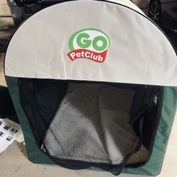 PETCO LARGE BREED PORTABLE KENNEL