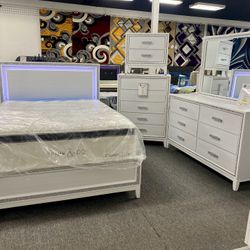 4pc Queen Size Bedframe Set $999