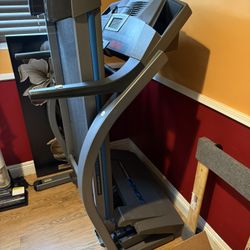Treadmill FREE PICKUP