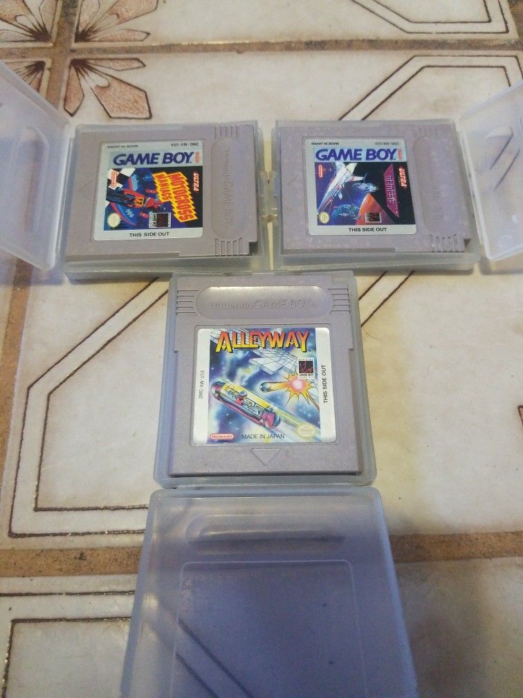 Tree Nintendo gameboy game Ultra motocross Maniags Alleyway Ultrav Temesis