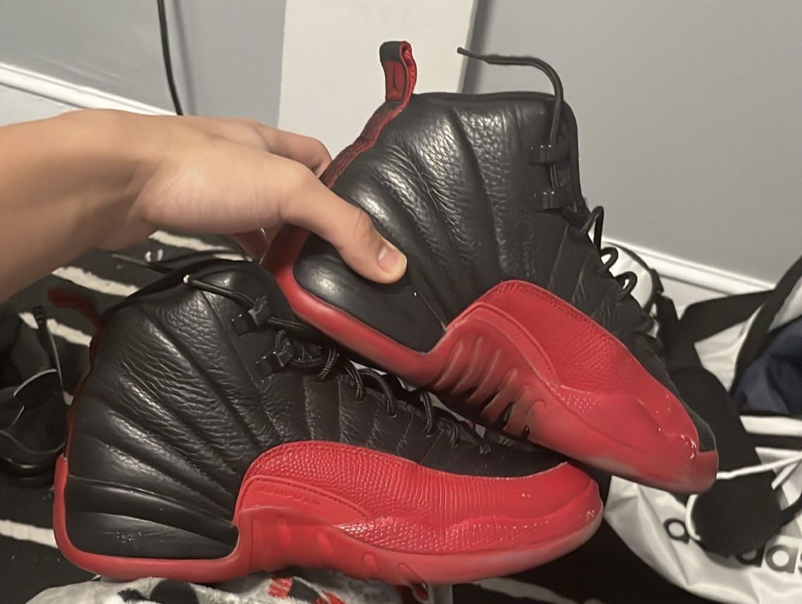 2015 Jordan 12 Size 5 In Youth