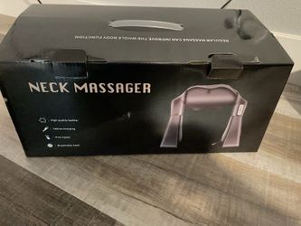 SHIATSU NECK & BACK MASSAGER W HEAT, NEW