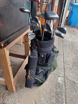 Golf Club Set With Bag, Balls And Accessories
