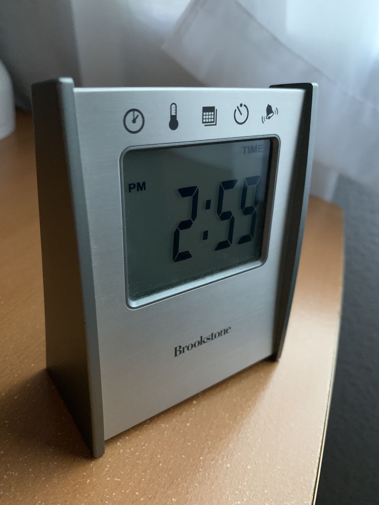 Brookstone 5 in 1 Sensor Clock for Sale in San Diego CA OfferUp