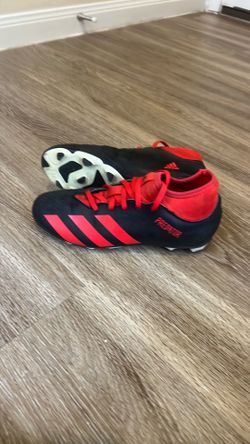 Soccer cleats