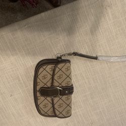 Dooney & Bourke Clutch