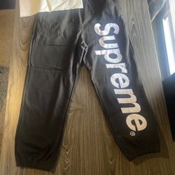 Supreme Sweatpants 