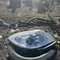 2010 Buick Enclave EOM Right Side Headlight 