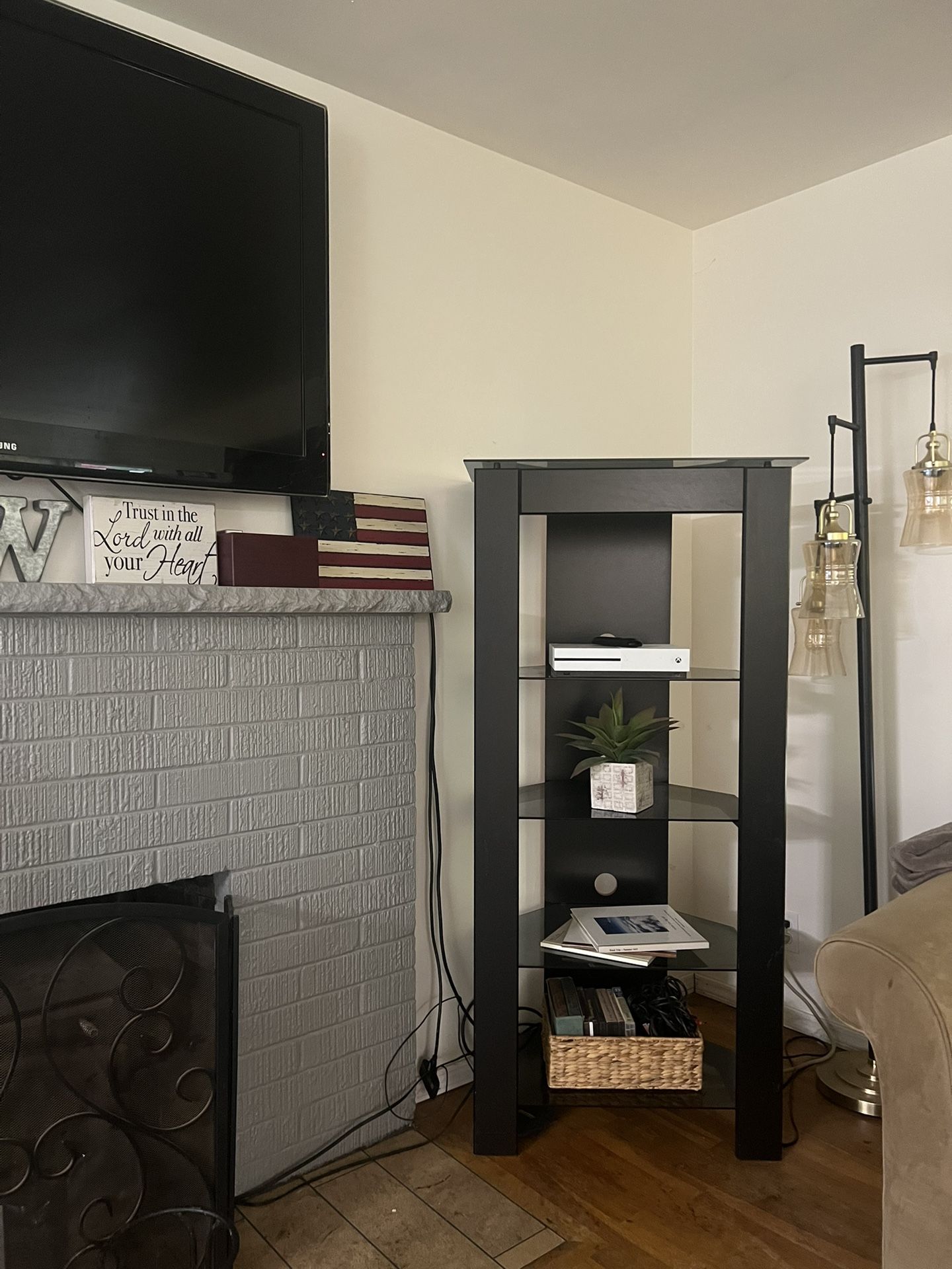 Entertainment Unit (corner)