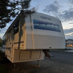 1999 Mccanzi 32 Ft