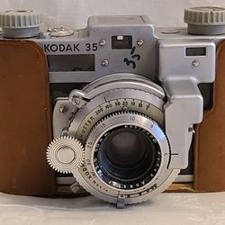 Vintage Kodak 35 Anastar f-3.5 50mm ES51000 Camera Mint Condition w Leather Case