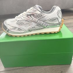 Bottega veneta Orbit Size 42(Us 9)