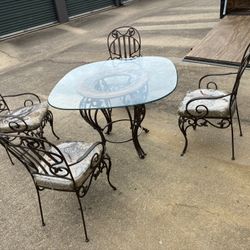 Glass Top Dining Table/4 Chairs