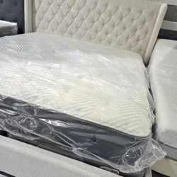 King Sizes Bed With Mattress 