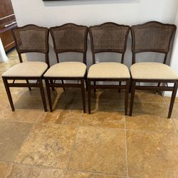 4 Folding Chairs