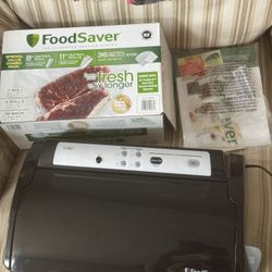 FoodSaver Vacuum Sealer