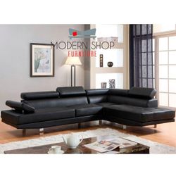 SECTIONAL COUCH 🛋