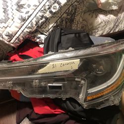2021 Toyota Corolla Driver Side Headlight 