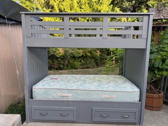 Bunk bed with 2 mattress