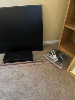 Samsung the frame TV with connected box and Bezel