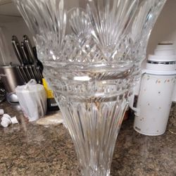 Brand New Beautiful Heavy Crystal Large Glass Vase. ( Never Used). 