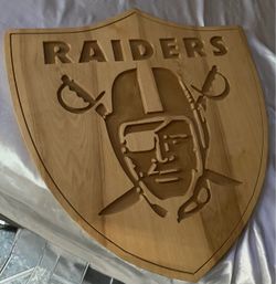 Raiders Wooden Wall Decor 🏈