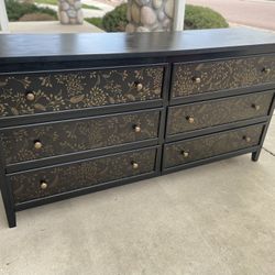 6 Drawer Dresser - Black & Gold - Refinished 