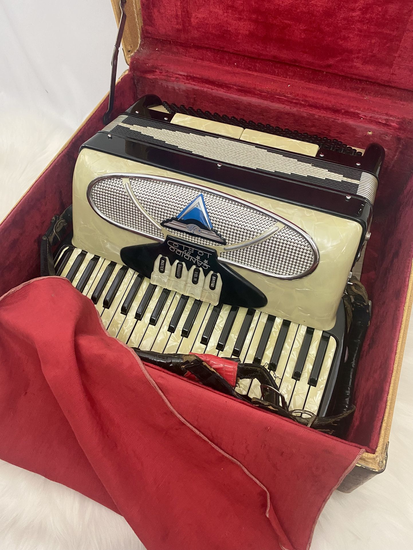 VINTAGE IORIO ‘CANDIDO BY IORIO’ 2-STAR TONE CHAMBER PIANO ACCORDION
