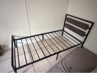 Twin Frame
