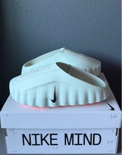 Nike Mind 001  (Women's)