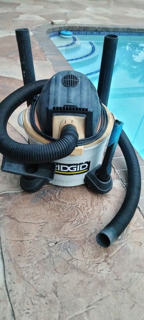 Rigid Wet Dry Shop Vac Vacuum 👍
