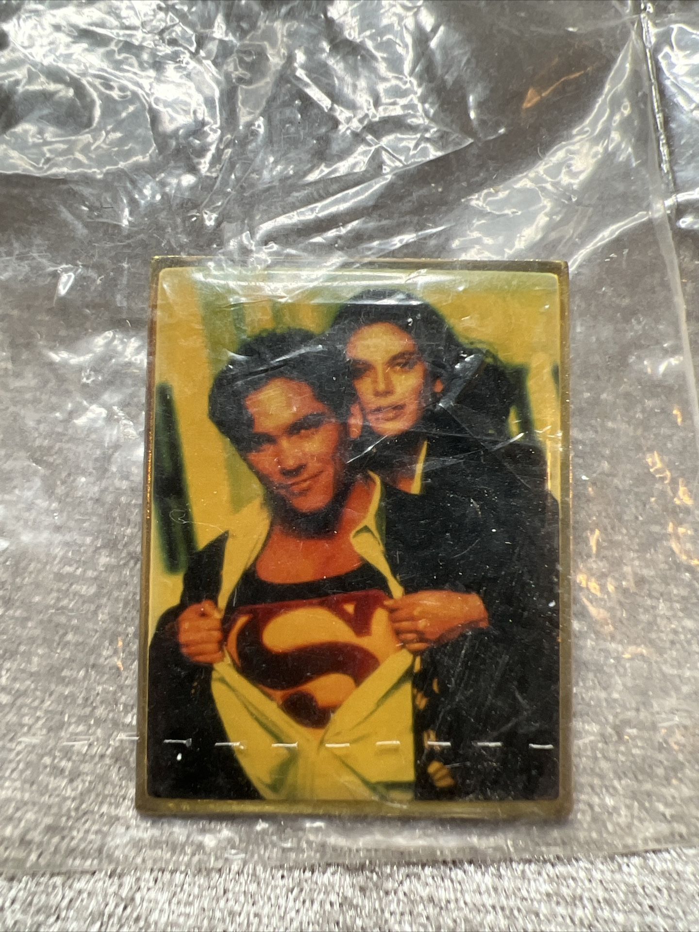 1995 DC Comics LOIS & CLARK Superman Enamel Promo Hat Bag Tie Pin Back - NEW