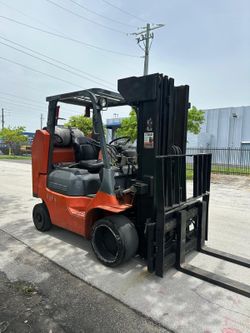 Forklift 8,000 Lbs 