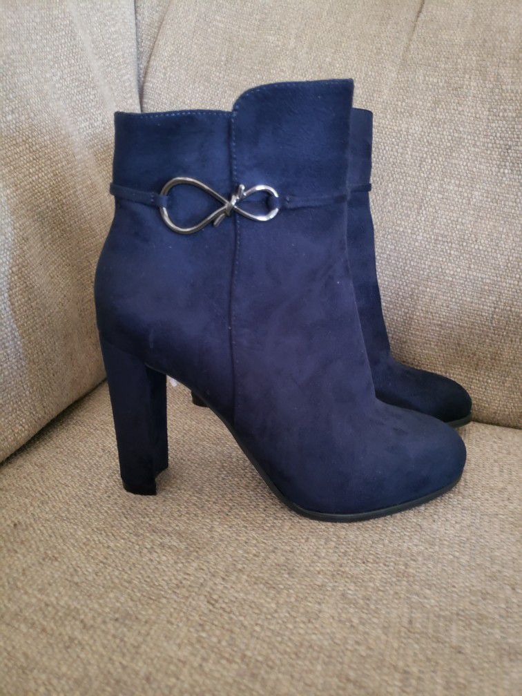 Nice Boots For Women Size 6M