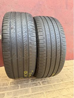 Set of 2 nice Runflat Pirelli P-zero 235/45/18 ( We install & balance)