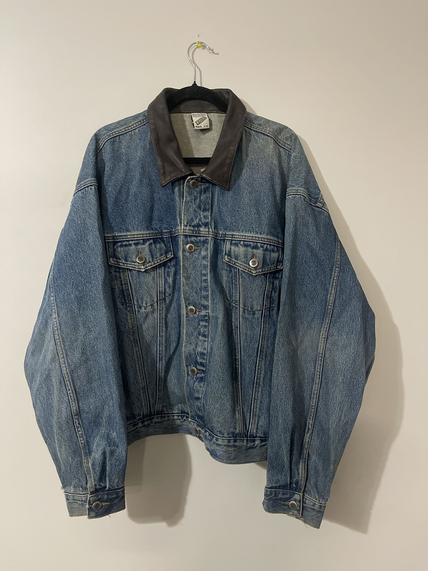 Vintage Warner Bros TAZ American flag denim jacket