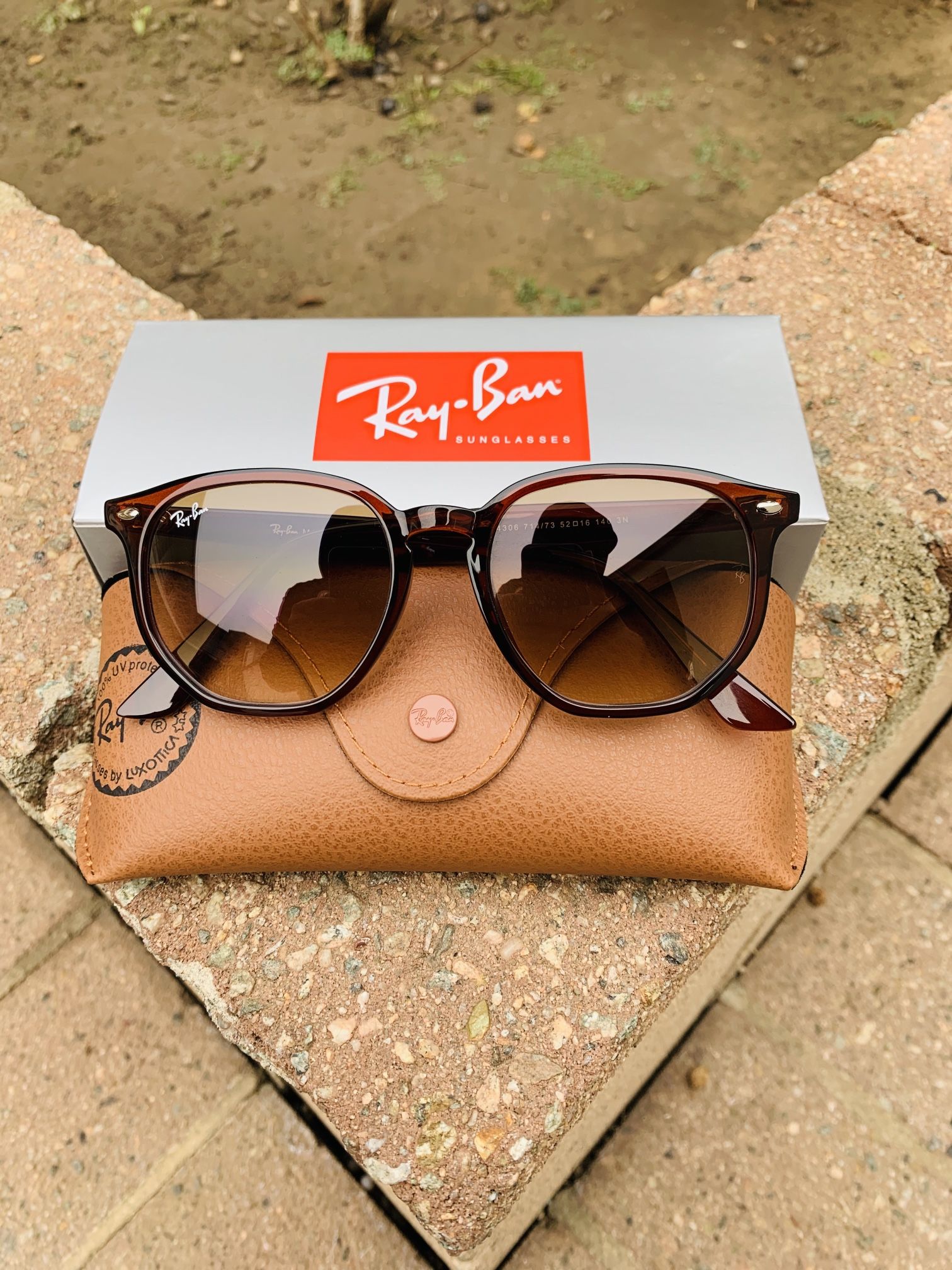 NEW with Original Packiging RB4306 Ray Ban Hexagonal