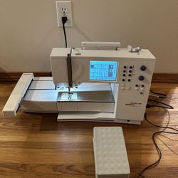 Bernina Artista 165 Embroidery Sewing Machine 